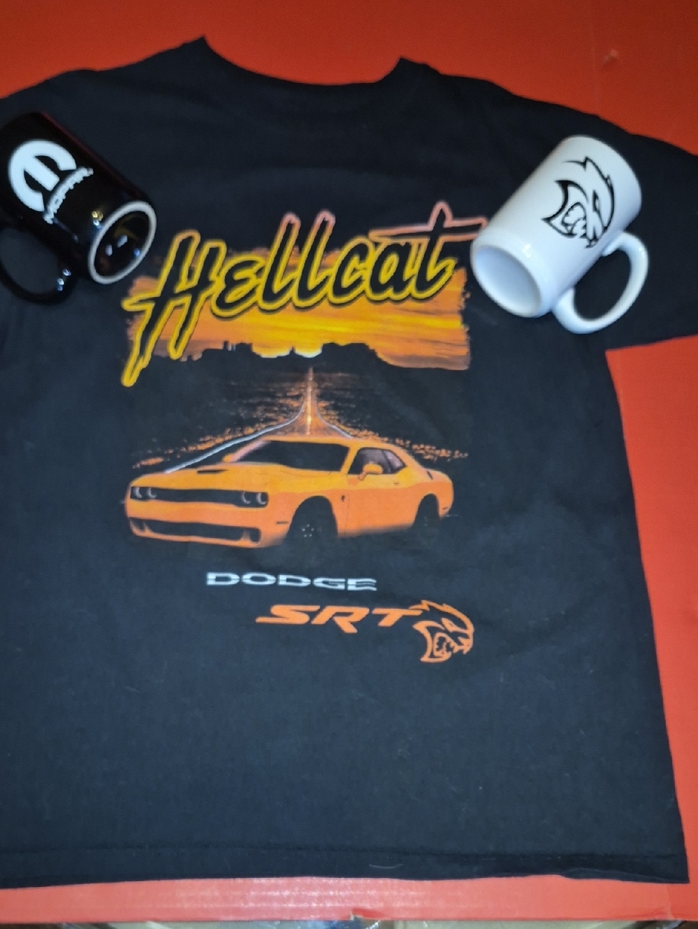 Dodge SRT Hellcat Black Tee with Orange Graphic And 2 Collectable Mugs. - Picture 3 of 9